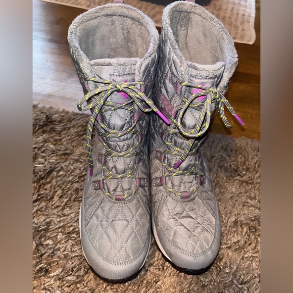 Columbia Omni-Tech Insulated Reflective Lined Snow Boots in Gray Women’s 9 -EUC - Picture 3 of 7